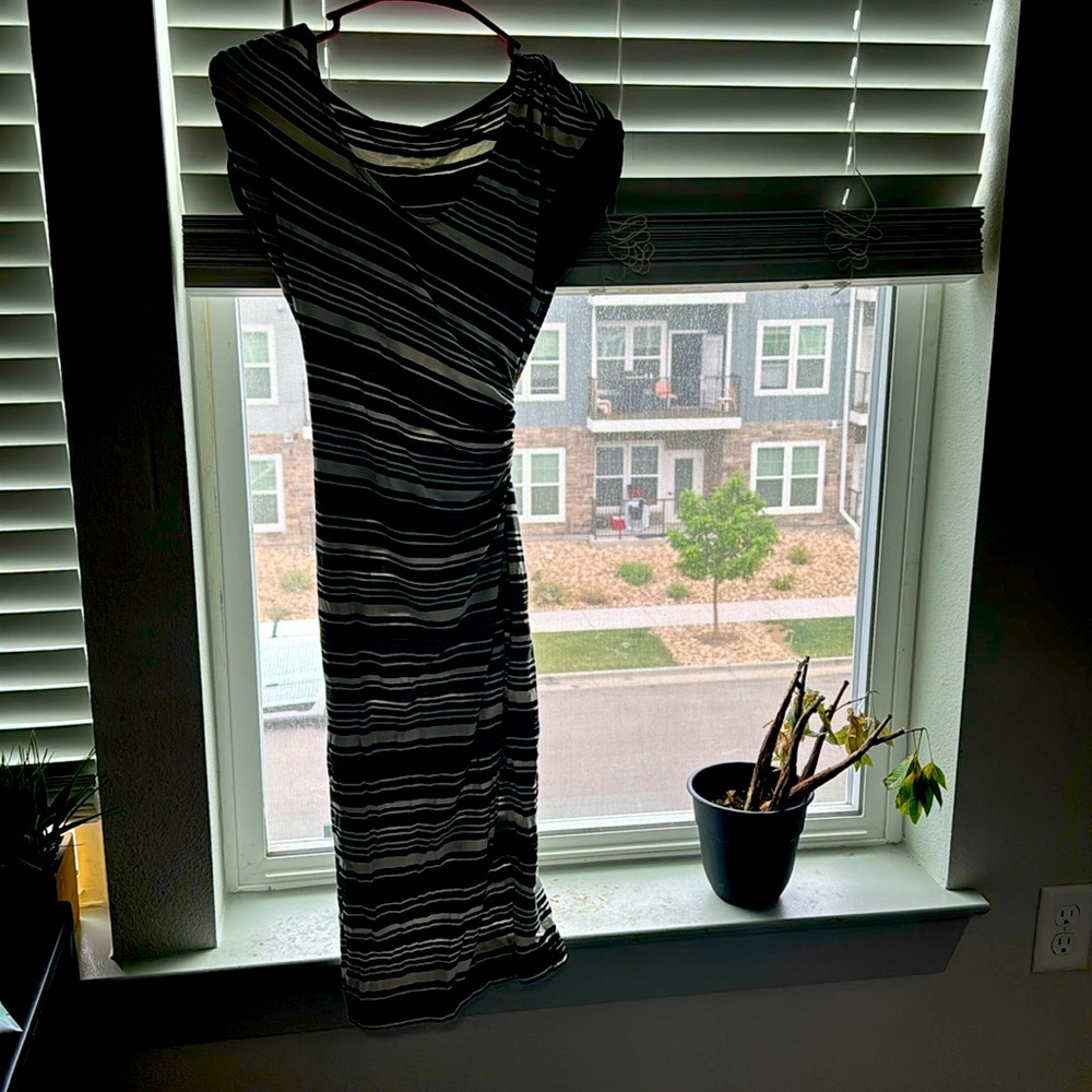 Liz lange maternity dress size medium